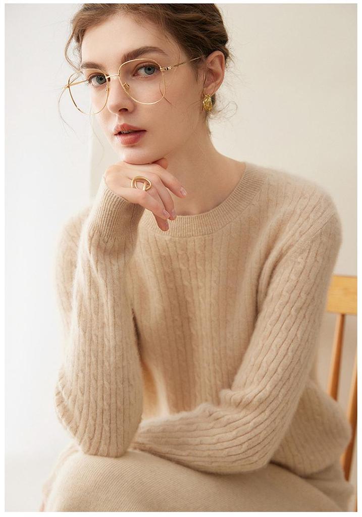 Women's 100% Cashmere Cable Knit Sweater: Winter 2026 Loose Pullover with Round Neck and Long Sleeves