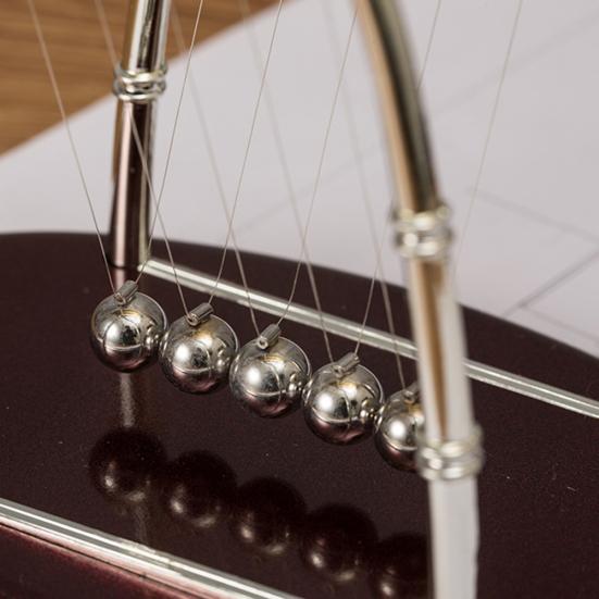 Oval Newton's Cradle Deck Decor Balancing Balls Toy Home Physics Learning Tool