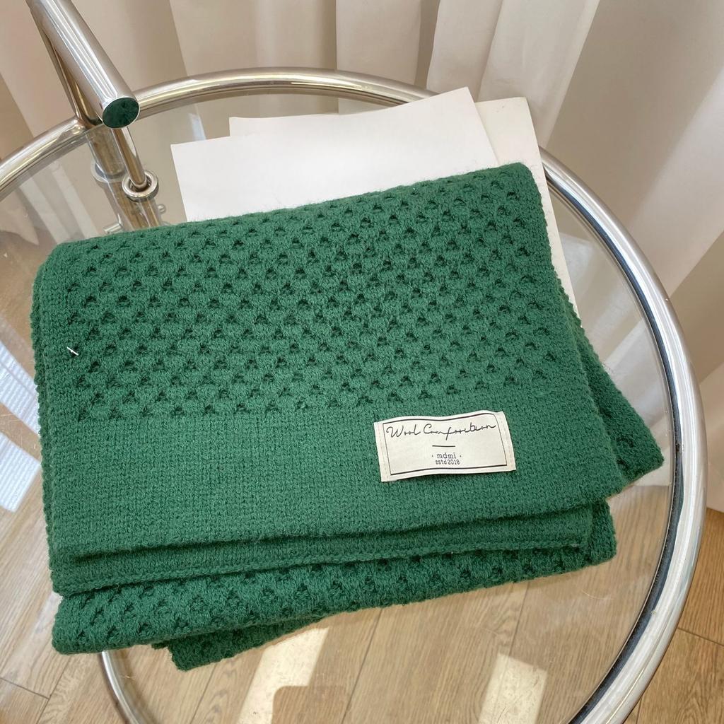 Autumn and Winter Korean Style Japanese Solid Color Knitted Pineapple Couple Students Versatile Thickened Warm Scarf