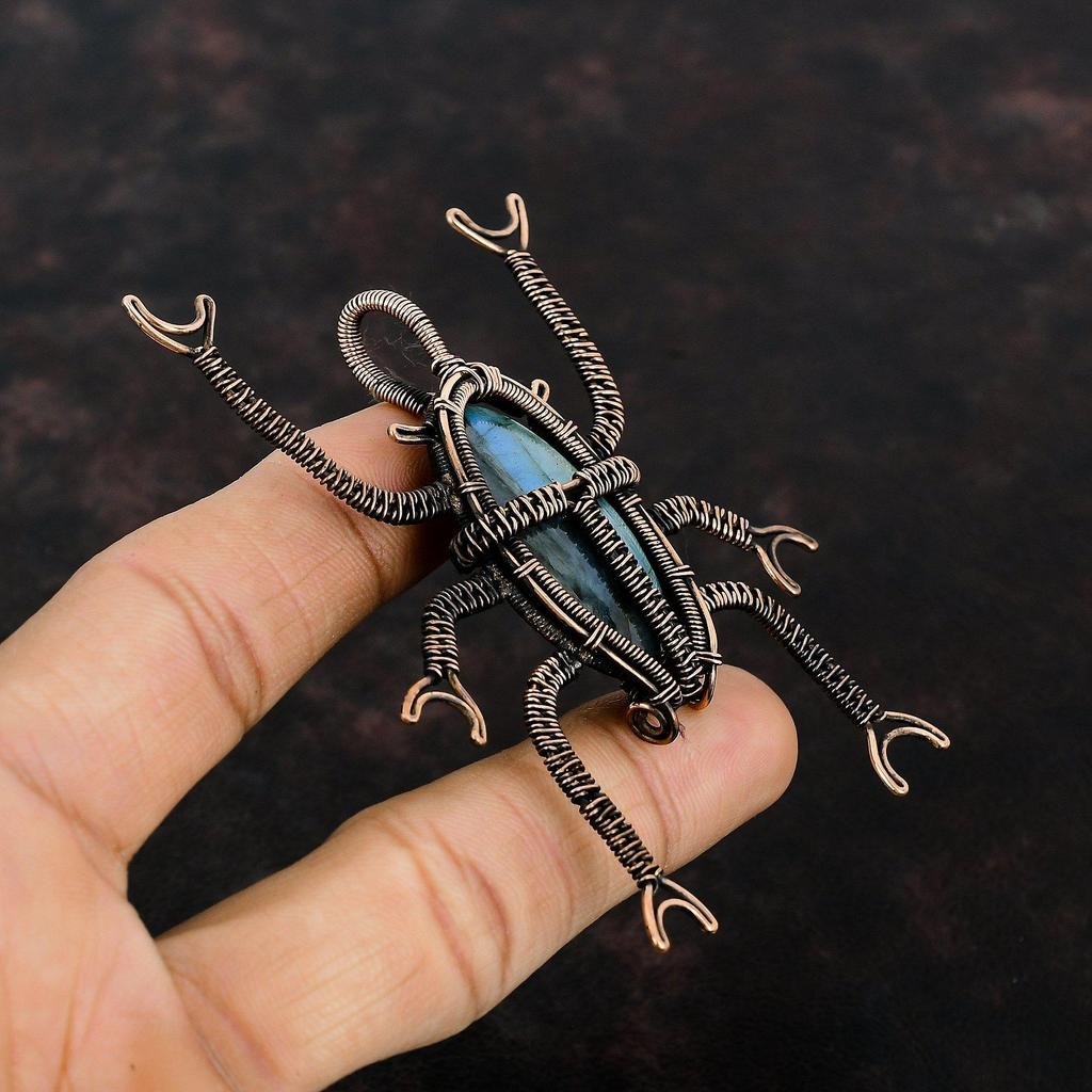 Подвеска из лабрадорита Медная проволока Подвеска из лабрадорита Ювелирные изделия ручной работы Подвеска из драгоценного камня Подвеска в виде жука для подарка Антикварные медные украшения