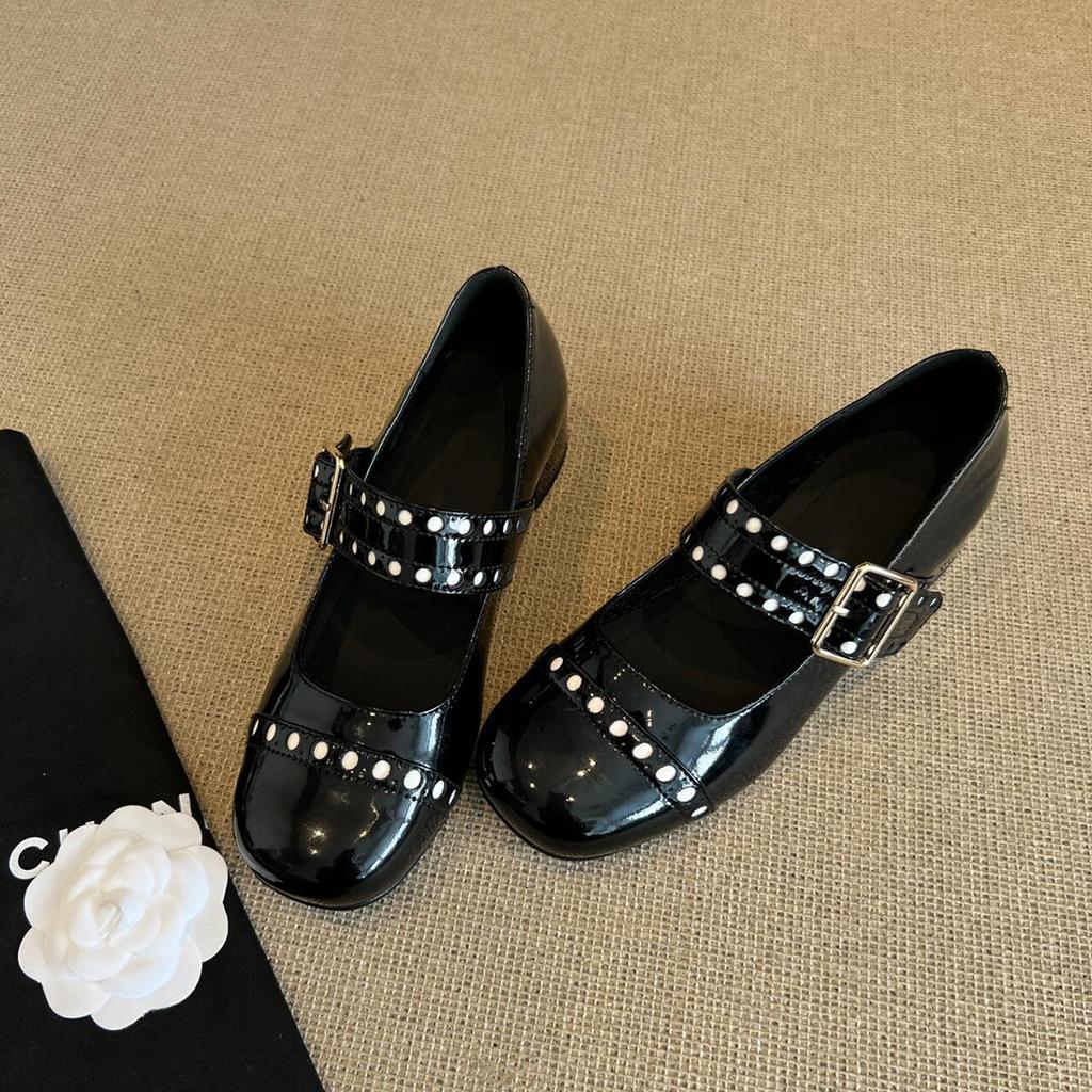 Sheepskin Mary Jane Shoes Women's Round Head with Buckle Medium Heel Single Shoes Versatile Leather Shoes Shallow High Heels