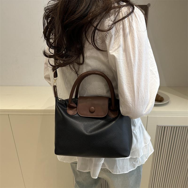 Сумка-пельмень женская 2025 весенний взрыв высококачественная наплечная сумка модная вставка контрастного цвета сумка-мессенджер высококлассная женская сумка