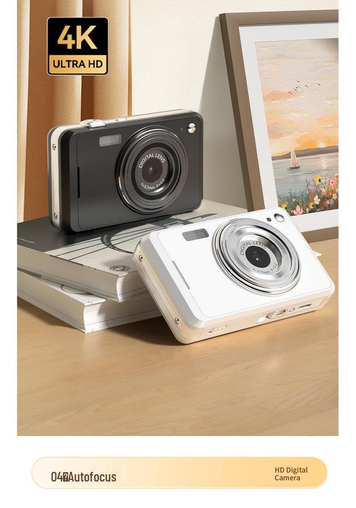 Retro Card-Sized HD CCD Camera for Students and Travel Photography