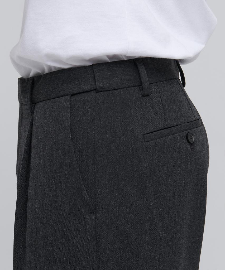 MUSINSA STANDARD Carrot Hidden Banding Crop Slacks [Charcoal Gray]