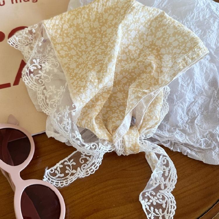 Floral Pattern Hairband with Sheer Lace Trim Camping Photography Girl Kerchief