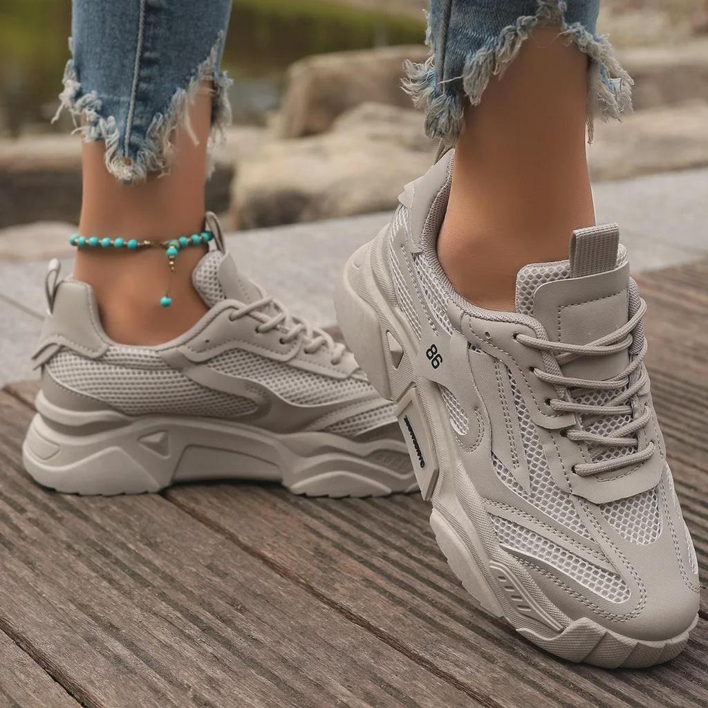 Модные сетчатые туфли для пап на весну и лето — конфетного цвета, дышащие, на толстой подошве, универсальные спортивные кроссовки