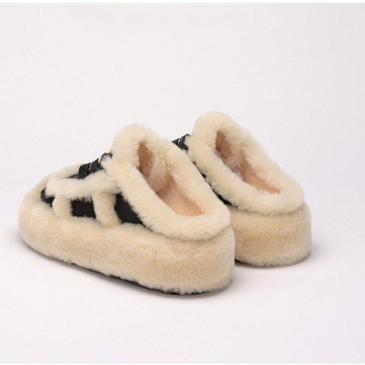 Zhao Ruth wears lamb wool thick-soled half-slippers on the same wool shoes, women's autumn and winter warm snow slippers