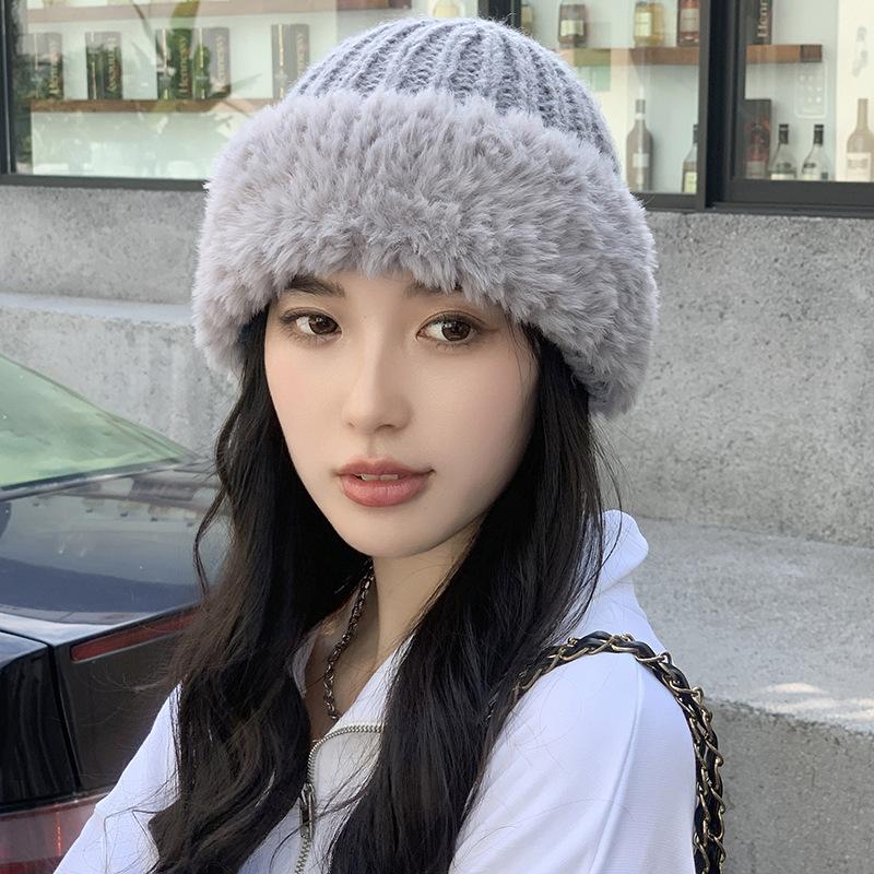 New Autumn Winter Fashionable Furry Knitted Hat for Outdoor Travel Stylish Warm Hat for Women Hat Trendy