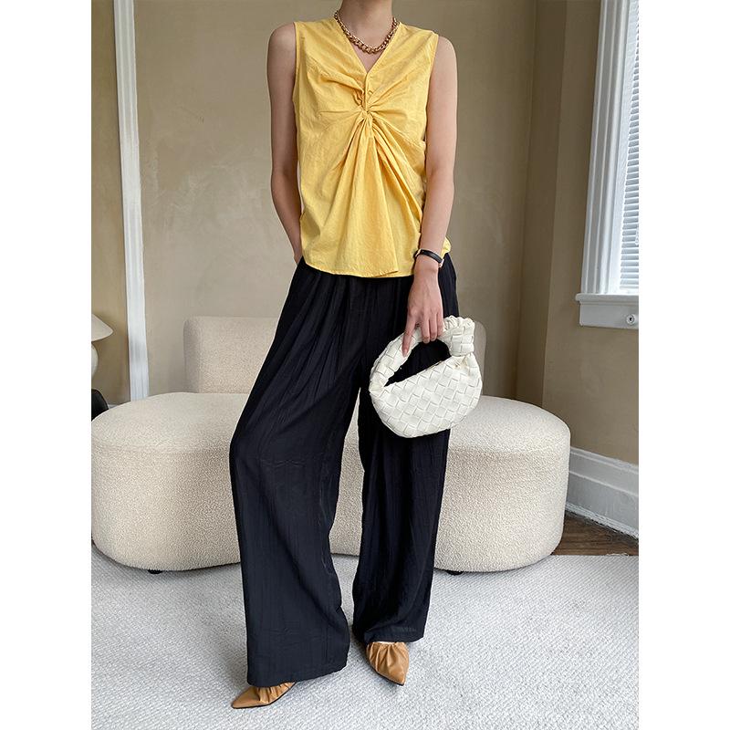 Sinan 3D Twisted French Pleated V-Neck Slim Sleeveless Vest SN3737