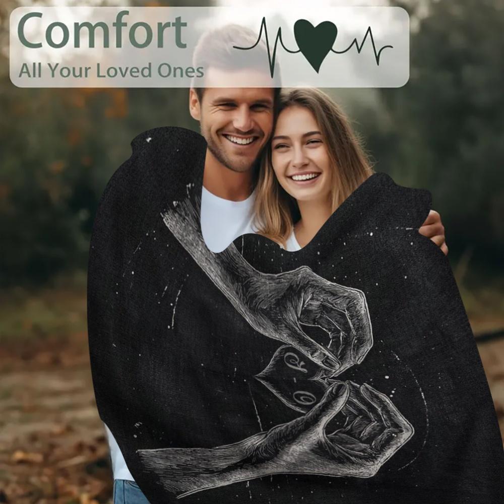 Extra Large Gothic Love Blanket 60x80 Inch - Dark Romance Heart Design, Super Soft & Cozy for Sofa or Camping, Machine Washable