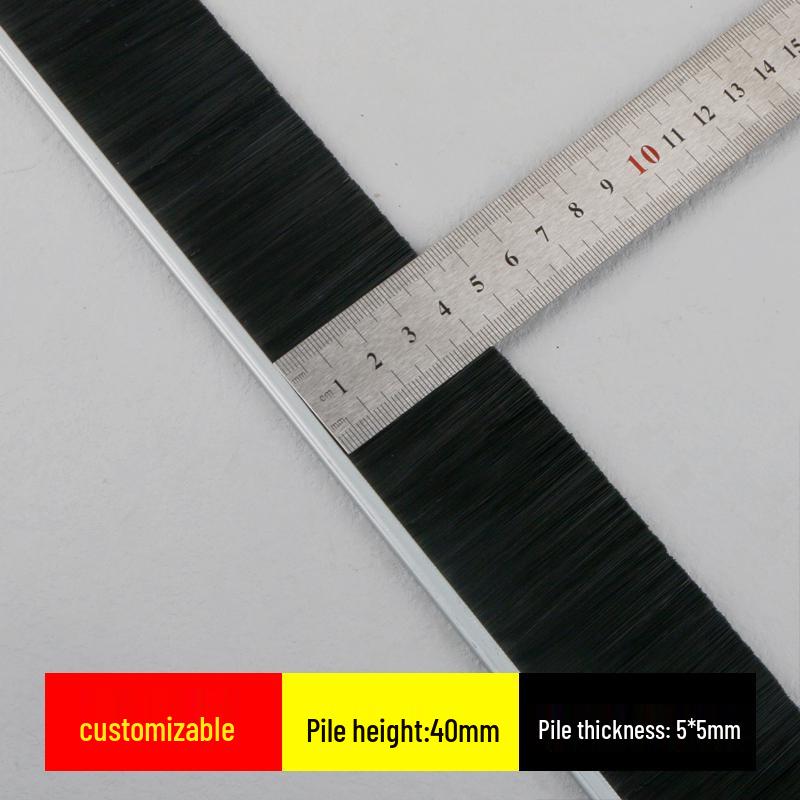 Коричневая специальная щетка с нейлоновой щетиной для пылезащитного уплотнения и вращающихся дверей