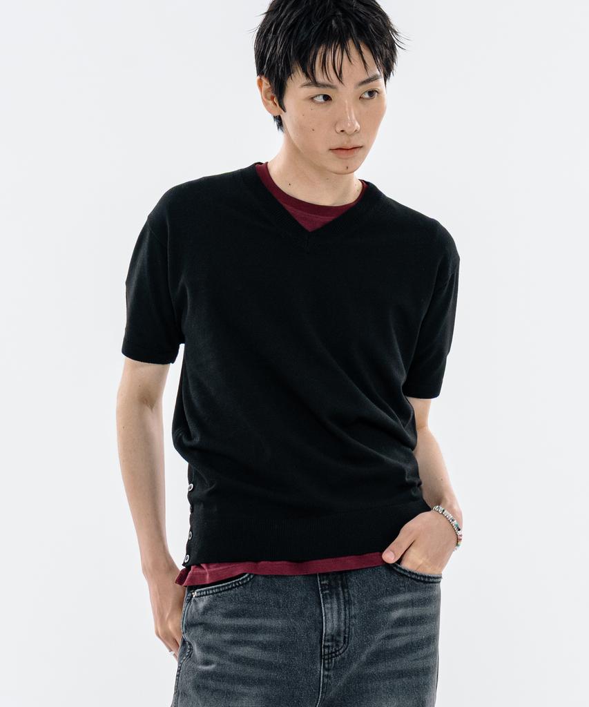 BASEMOMENT Side Slit V-Neck Half Knit Black