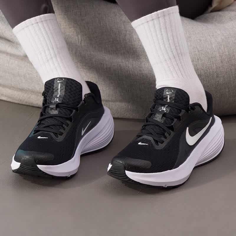 Nike Женские всесезонные беговые кроссовки IB1899-002