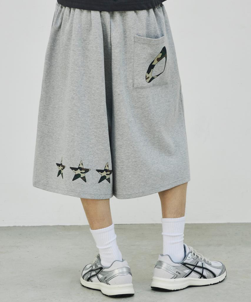 SCALLYWAG White Camo Star Bermuda Sweat Shorts [Grey]