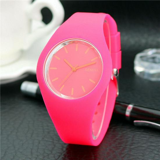 Geneva Silicone Watches: Fashionable Jelly Candy Colors, Ultra-Thin Quartz Design for Men and Women.