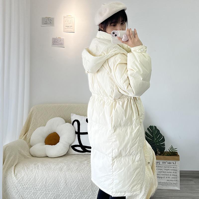 Женская куртка-пуховик средней и длинной длины 2024 года, зимняя, новая, утолщенная, свободная, модная, с капюшоном, до колена, белая, на утином пуху