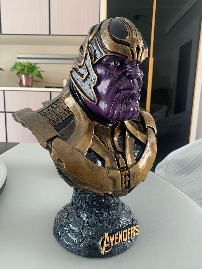 Мстители Marvel Танос Полуфигура из смолы Декоративная статуэтка злодея