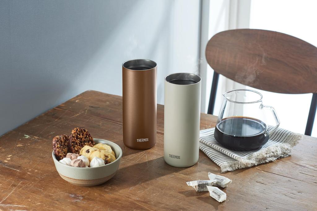 Thermos Vacuum Insulated Tumbler, 600ml, Metallic Black, JDW-600C MBK (Lightweight Model)