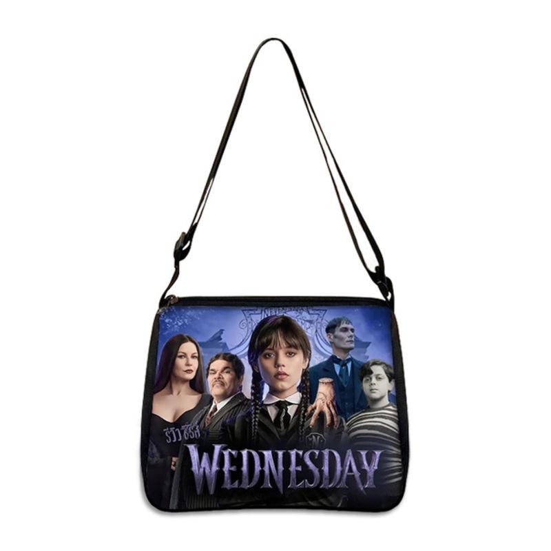 Сумка на плечо Wednesday Addams Famlily в готическом стиле, легкая и удобная для ношения