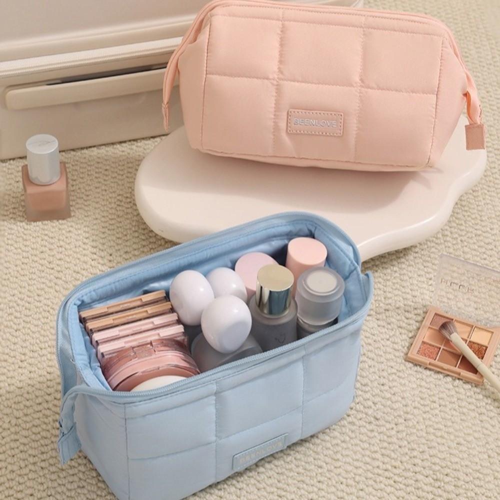 Puffy Padded Makeup Organizer Handheld Toiletry Storage Bag Fashion Women Cosmetic Bag Outdoor
