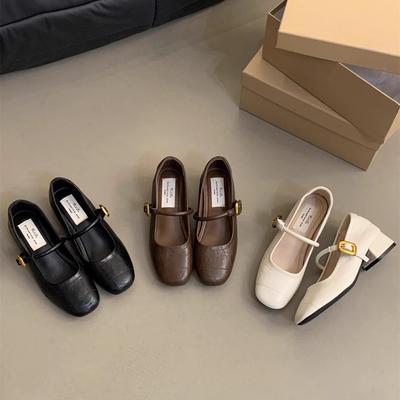 Французский вечерний бриз легкий рот одинарная обувь женская толстый каблук 2025 весна новая корейская версия маленькие кожаные туфли ретро средний каблук туфли Мэри Джейн