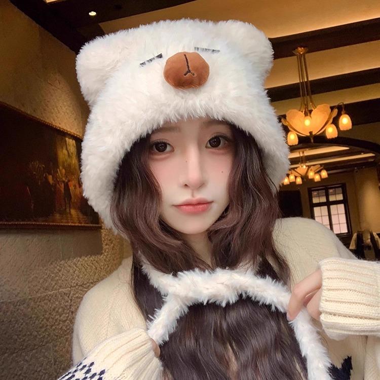 Cute Kapibara plush hat women's new season cold and warm, showing a small face and thickened ear protectors