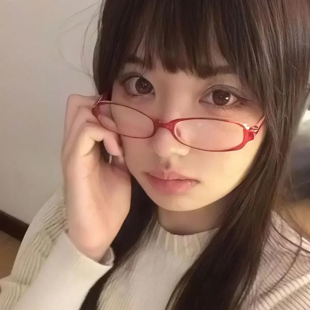 Овальные очки в стиле ретро для женщин и девочек Y2K, красно-зеленая оправа, стеклянные очки, декоративные компьютерные анти-синие очки с вождением на море