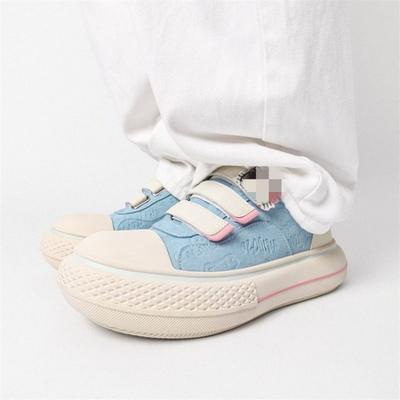 Женская обувь – Кроссовки