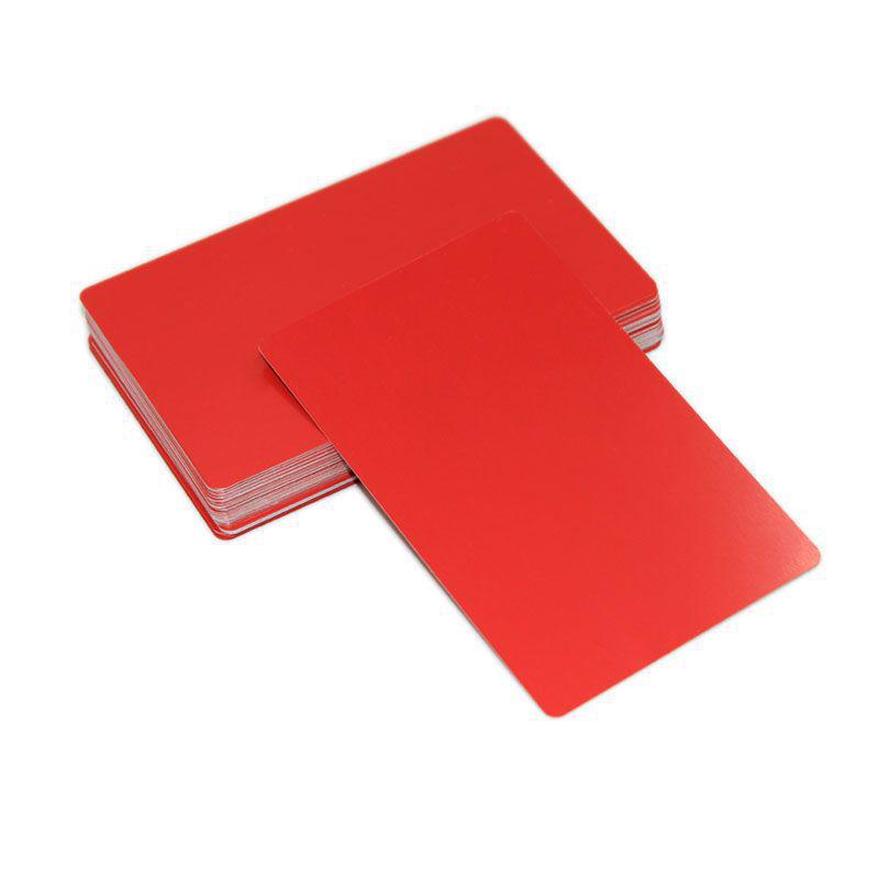 Лазерно-гравировальный станок для алюминиевых металлических визиток в синем, черном, золотом и красном цветах