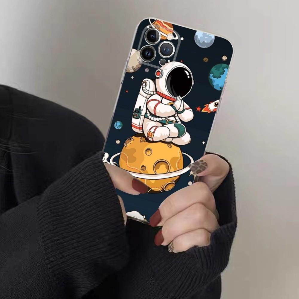 Space Astronaut Cartoon Phone Case For IPhone 16 15 8 7 6 6S Plus X SE XR XS 14 11 12 13 Mini Pro Max Mobile Case