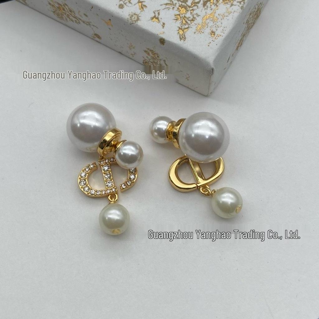 Серьги-пусеты Seiko D-House с бриллиантами «Свиное рыльце» для женщин