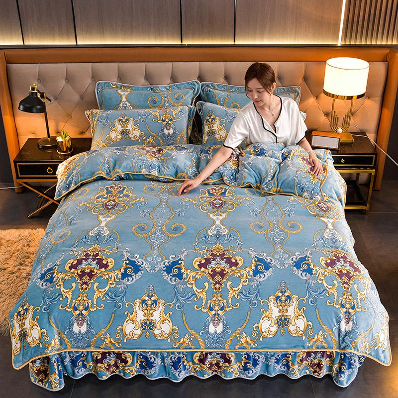 Thickened Milk Velvet Four-piece Set, Flannel Sheets and Quilt Cover, Coral Velvet Three-piece Bedding Set