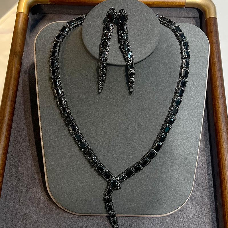 Ювелирные изделия от кутюр Baoxi в виде змеиной головы: Высококлассное колье с инкрустацией цирконием, с родиевым покрытием, вдохновленное французским подиумом, издание года Змеи