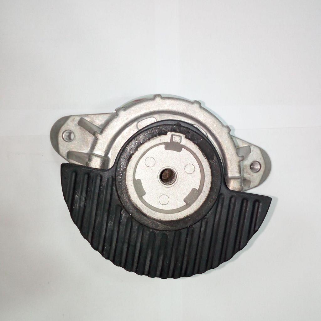 Подушка двигателя и трансмиссии Mercedes-Benz, W204/W211, Резина "куриная лапа", Деталь 2042404217