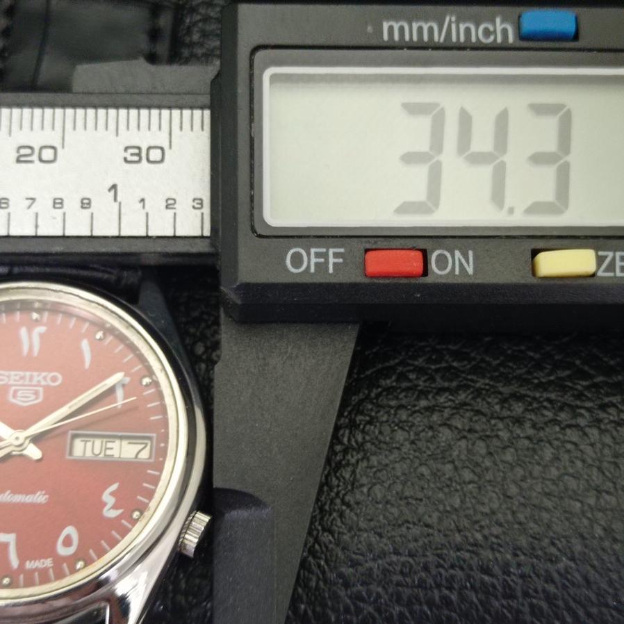 ПОДЕРЖАННЫЕ МУЖСКИЕ АВТОМАТИЧЕСКИЕ ЧАСЫ SEIKO 5 7009A ДЕНЬ/ДАТА ЯПОНИЯ КРАСНЫЙ ЦИФЕРБЛАТ a427898-2 R1054-a427898