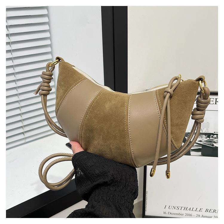 Ретро Матовая Женская Сумка Кроссбоди Круассан - Новая Мода 2025 Повседневная Нишевая Сумка на Плечо