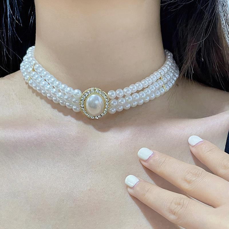 French Retro Small Fragrance Three-Layer Pearl Necklace Flash Diamond Pearl Wedding Dress Clavicle Chain For Women Neck