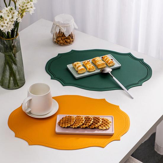 Heat-Resistant PVC Placemats Reusable Non-Slip Table Mats Waterproof Elliptical Shape Dining Place Mat for Kitchen Coffee Table