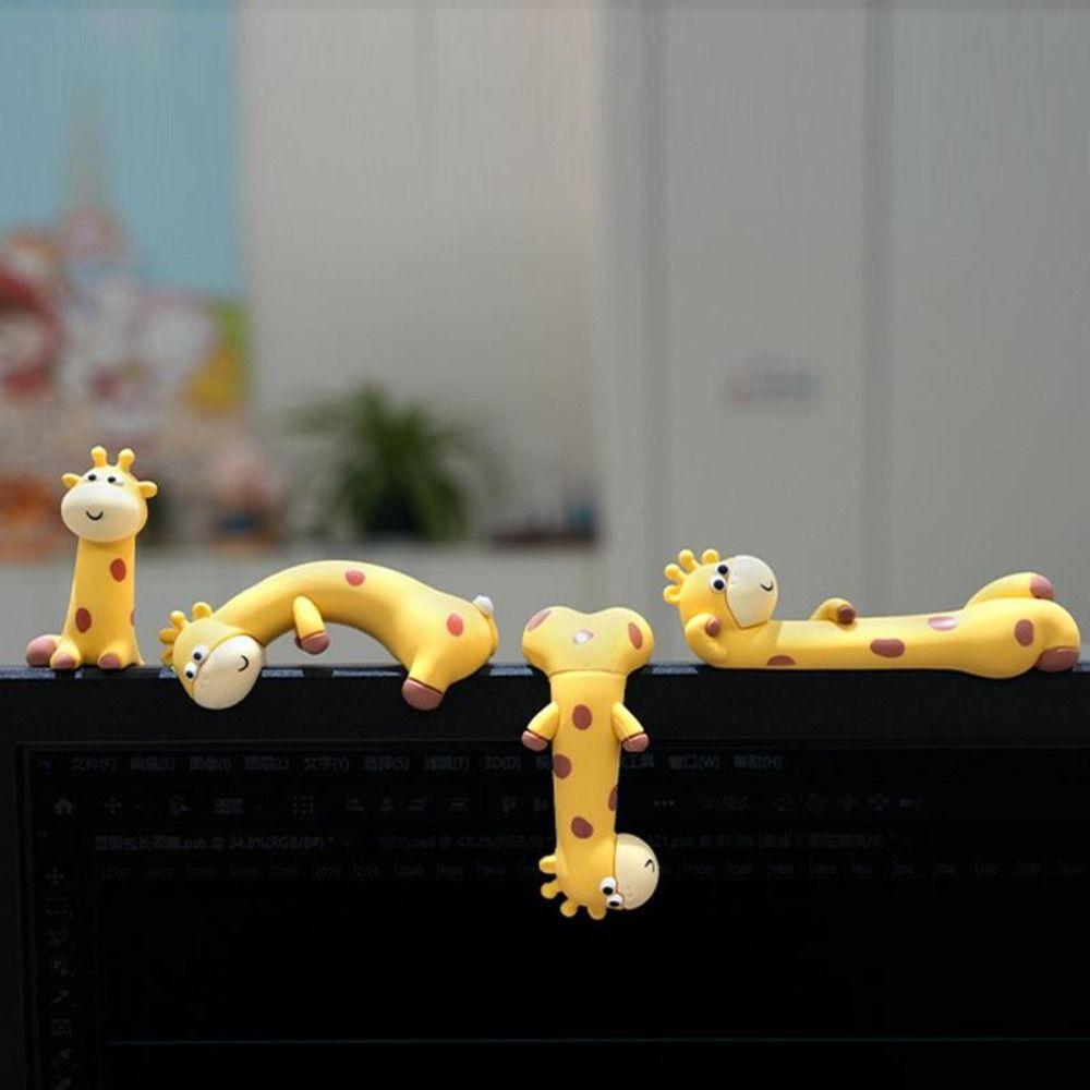 3D Desk Toy Giraffe Screen Figurine Lying Animal Giraffe Ornament Model  Auto Interior