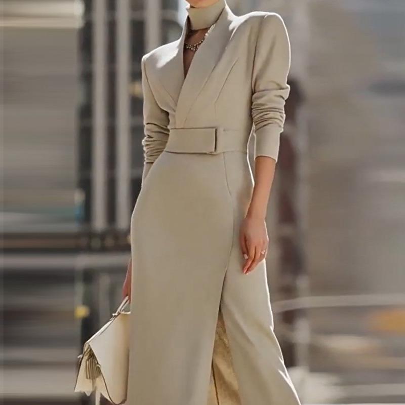 Europe and the United States 2025 autumn temperament V-neck slim-fit version medium and long hip-wrapped fashion dress women