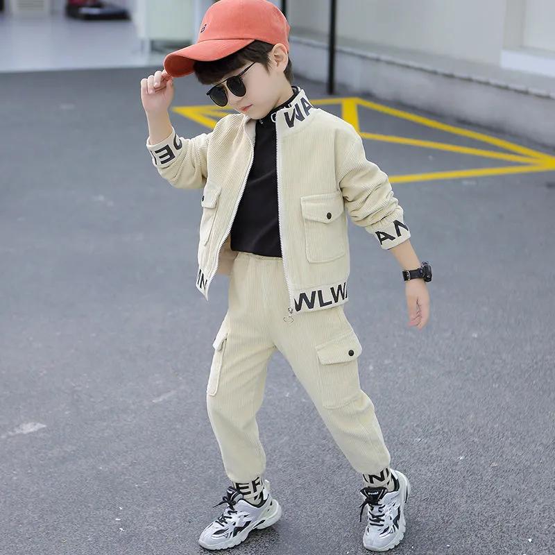 Мальчиковый демисезонный красивый комплект для детей постарше: куртка в стиле рабочей одежды + двухпредметный комплект удлиненного кроя