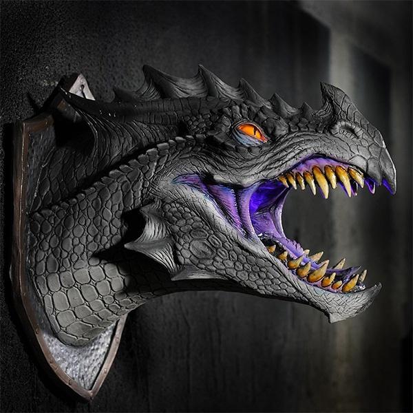 Sprayer LED Dragon Head Hanging Lamp Lantern Wall Lamp Resin Dinosaur Crafts Halloween Decoration Pendent Lamp