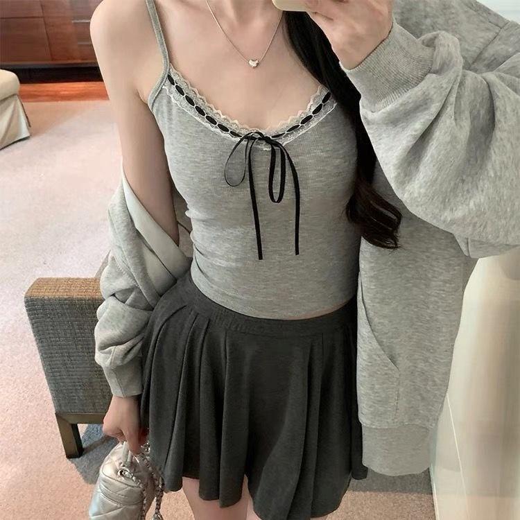 Элегантный майка-топ с кружевной отделкой и вставными чашечками: С открытой спиной, с бантом, для женщин