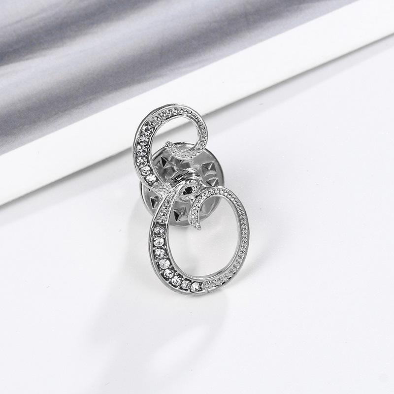 High-Precision Electroplated Vintage Alloy Brooch with Rhinestones