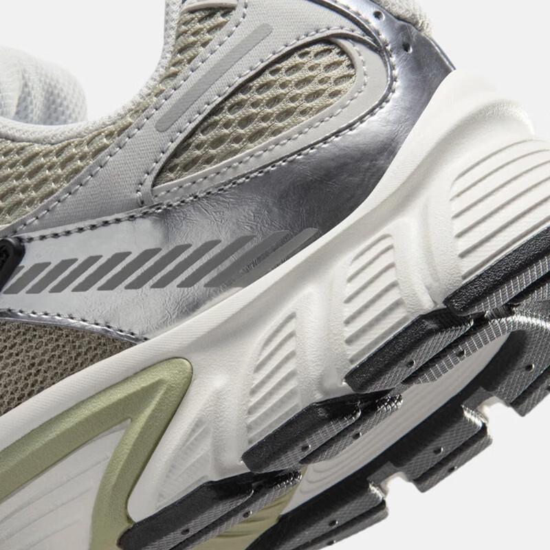 Nike Женская дышащая повседневная обувь V5 RNR