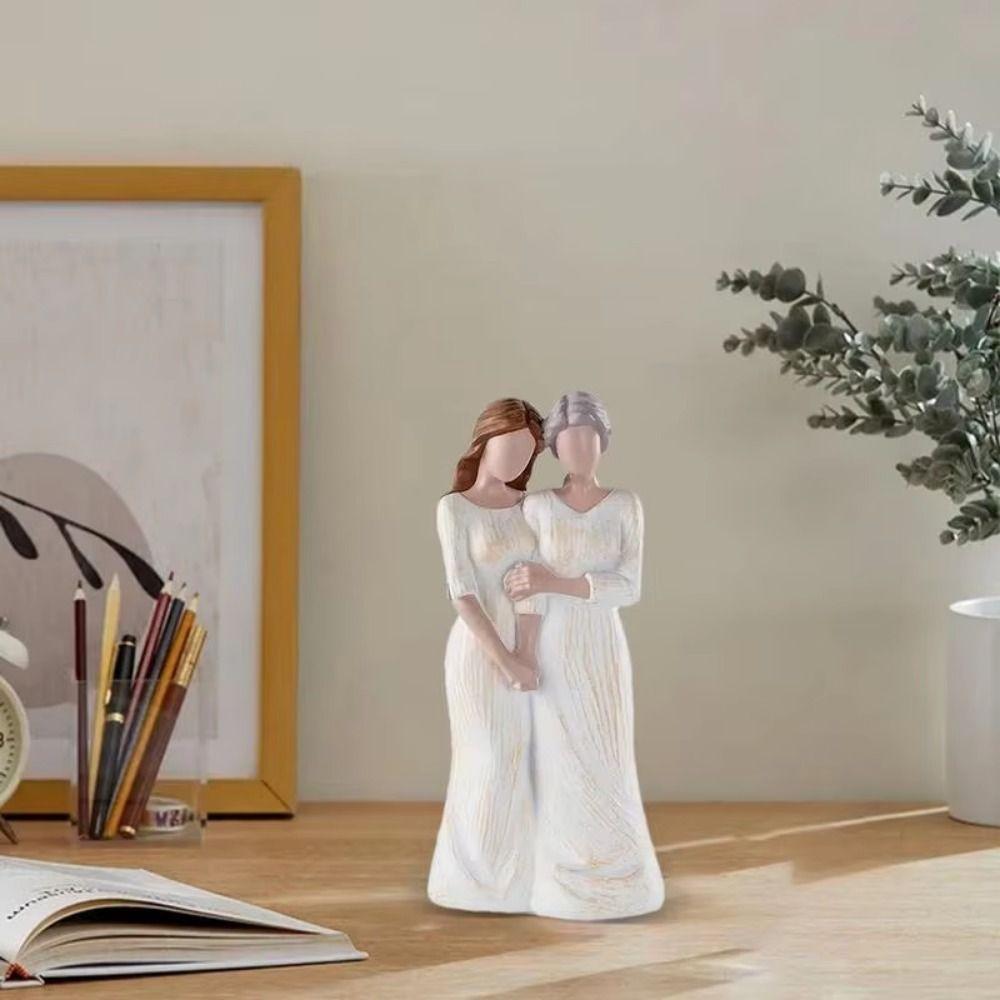 Resin Craft Mom Hug Daughter Sculptures Elegant Family Sculpture  Birthday Gift