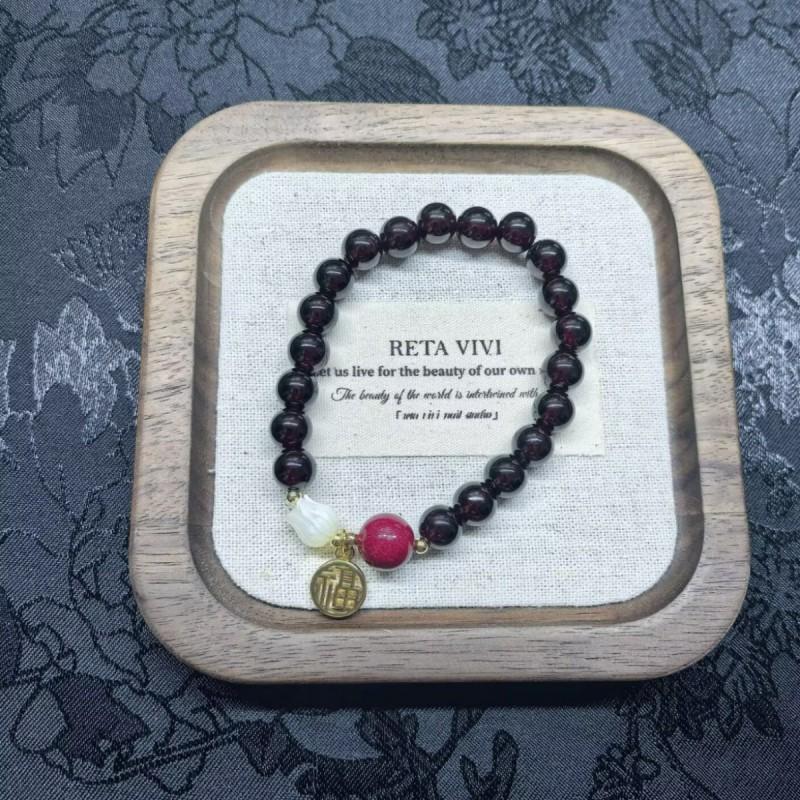Handmade Natural Garnet 8mm Beaded Bracelet With Shell Flower Cinnabar Fortune Charm Boho Chic Womens Jewelry