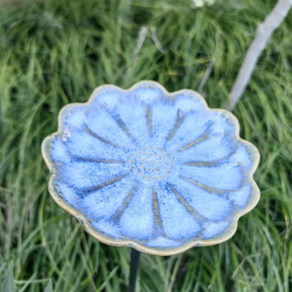 Flower-Shaped Bee Watering Station Rust-resistant Butterfly Bee Mixer Bird Bath Bowl Backyard