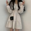 European and American Style Square Neck Slim Pleated Dress for a Korean-Inspired Youthful Look