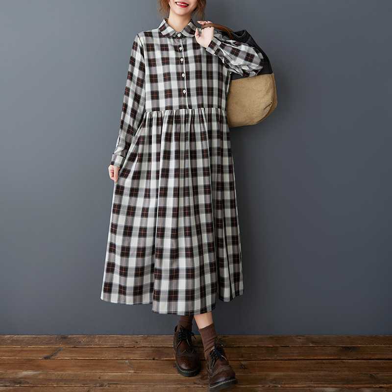 Женское свободное платье миди с клетчатым воротником, уменьшающее возраст